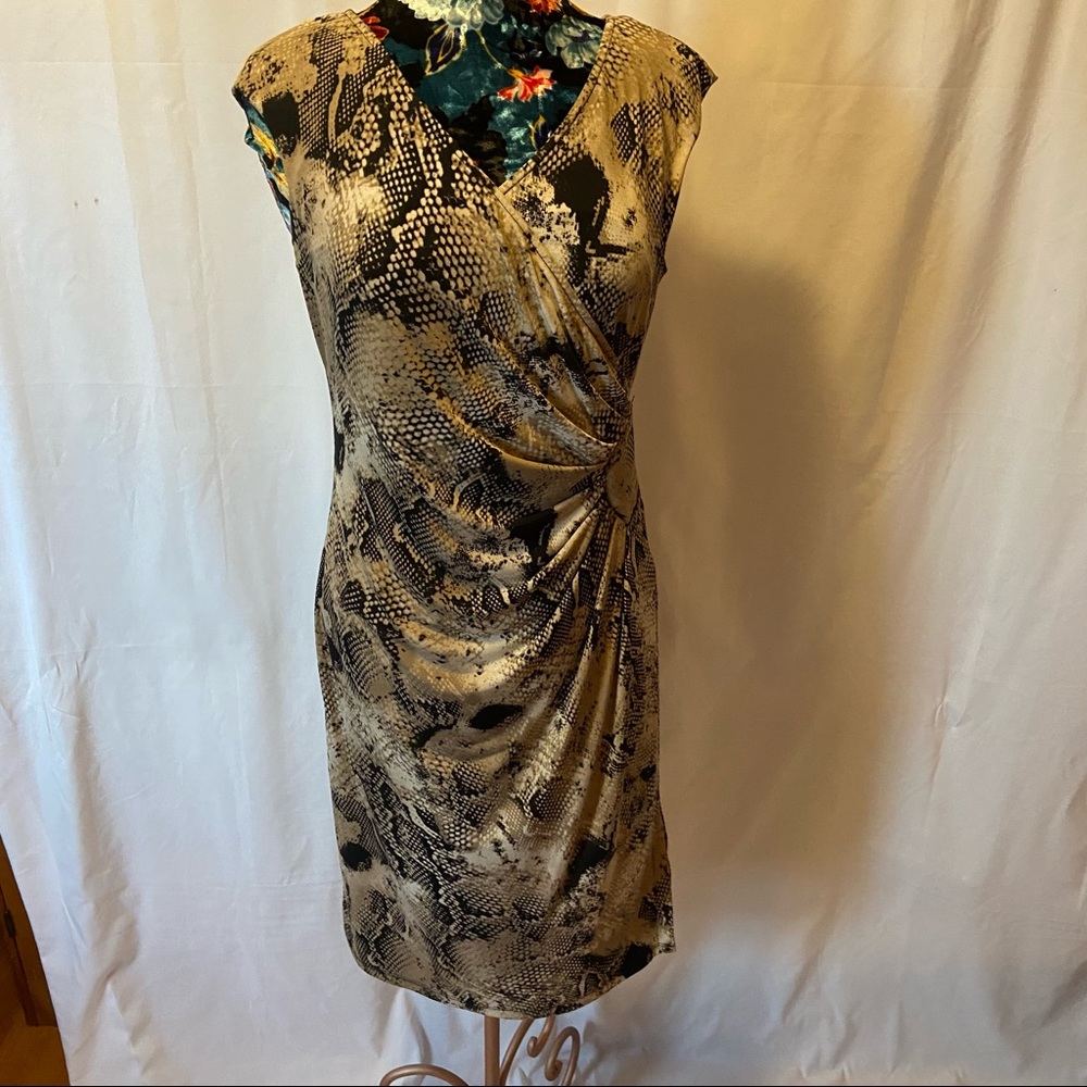 Ronni Nicole size 8 snakeskin shift dress